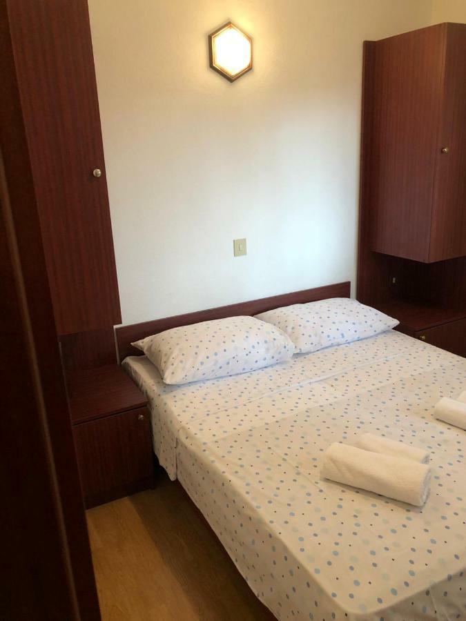 Apartments With Private Parking Baska Voda Exterior photo